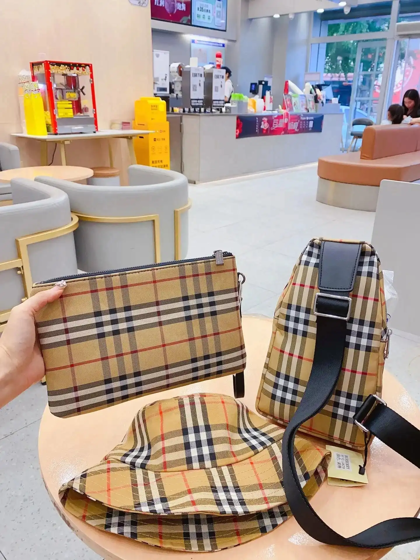 Burberry Vintage Check Bag Set 3