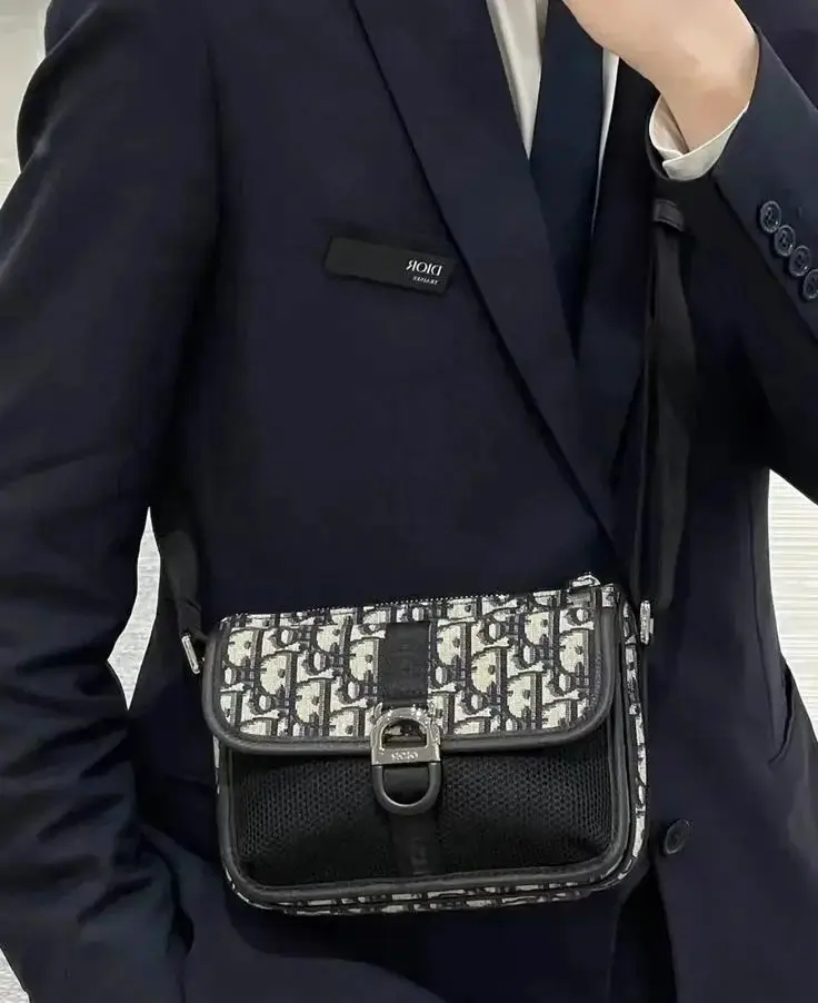 Dior Crossbody Bags 2