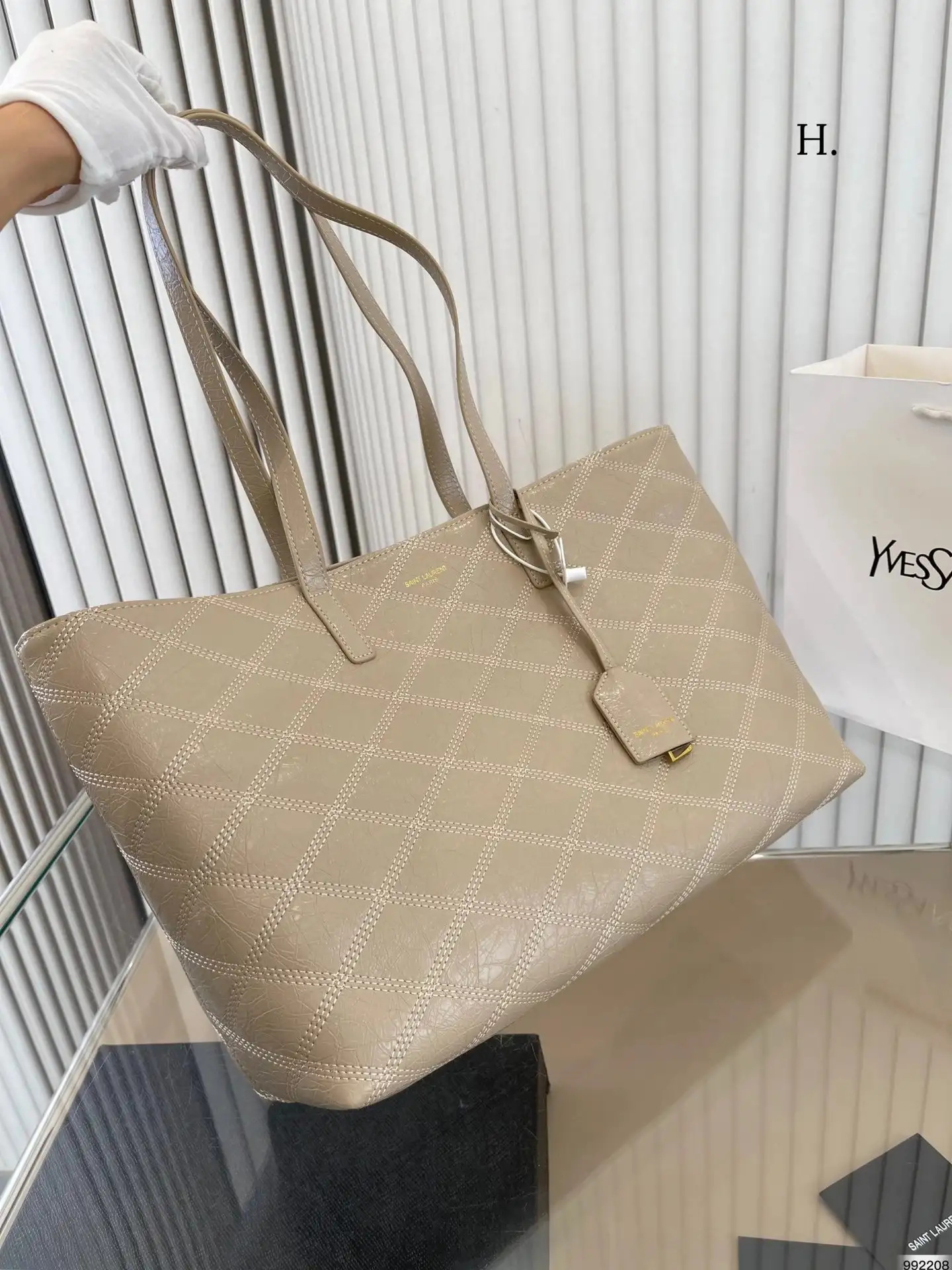 Saint Laurent Tote Bag 2