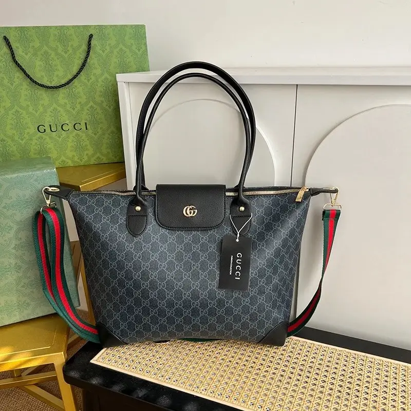 Gucci Handbags 3